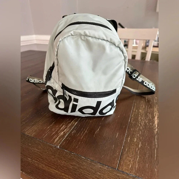 Adidas small backpack - Picture 6 of 12